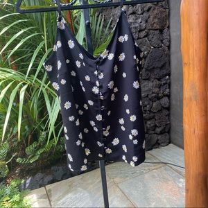 Sanctuary - L - Daisy Button Front Tank